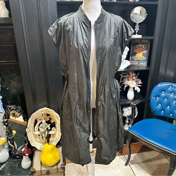 Liberzen Green Full Zip Mini Dress Size 6 NWOT - Picture 13 of 16